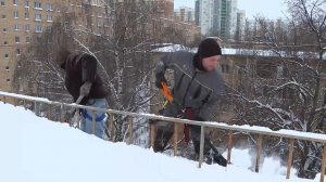 Работа на высоте: промышленные альпинисты устраняют последствия циклона «Фрэнсис»