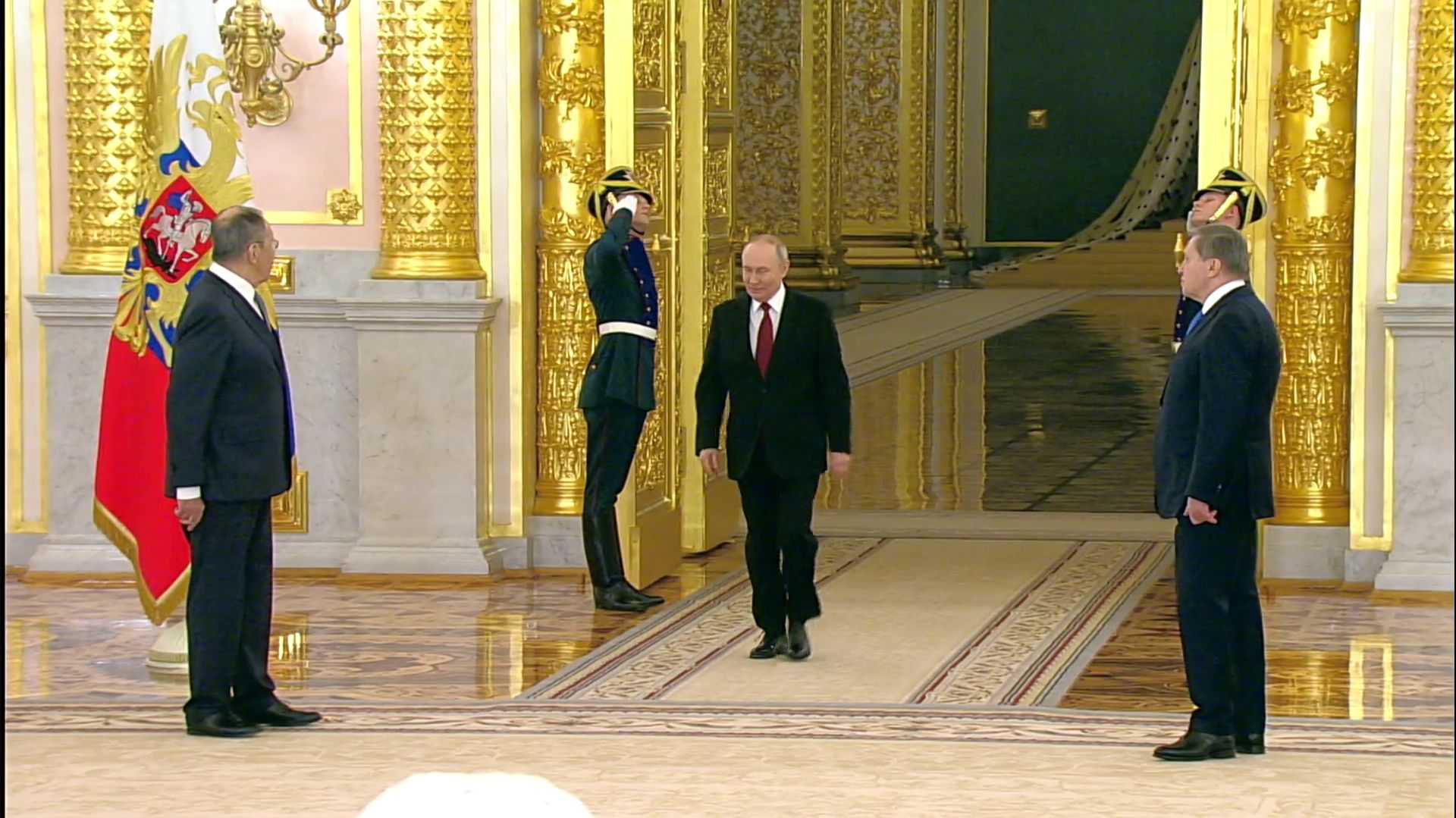 Президент РФ В.В.Путин принял верительные грамоты у вновь прибывших послов иностранных государств смотреть онлайн