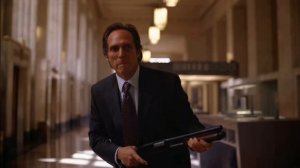 Джокер грабит банк мафии | Отрывок из фильма «Тёмный рыцарь»