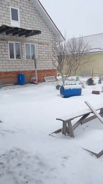 Продаются два жилых дома расположенные на уютном участке площадью 15 соток смотреть онлайн