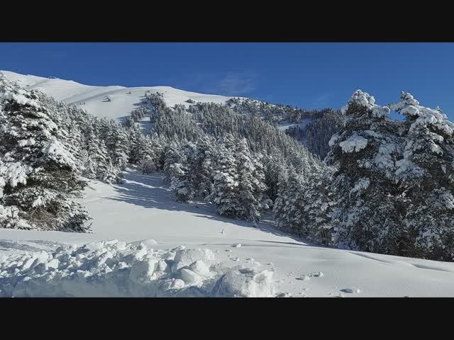 Катание на горных лыжах по склонам Архыза смотреть онлайн