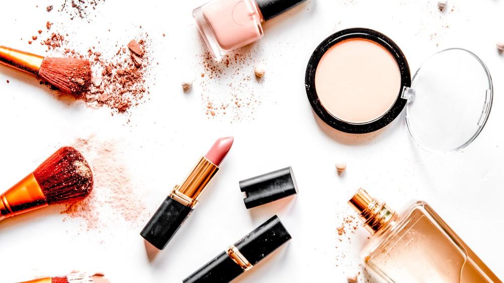 Пустышки декоративной косметики за пол года смотреть онлайн