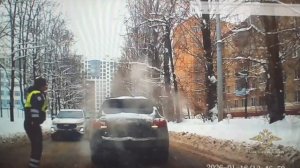 В Балашихе полицейские применили оружие для пресечения противоправных действий водителя автомобиля