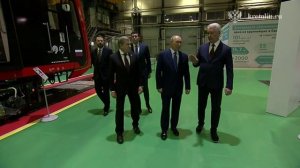 Владимир Путин приехал в электродепо «Аминьевское», 16 июня 2026 года