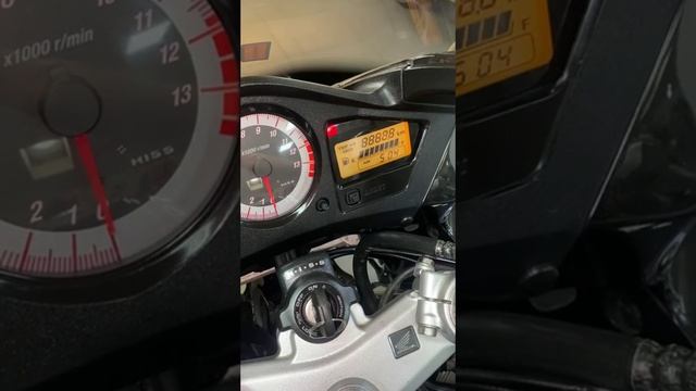 Honda VFR800, черный смотреть онлайн