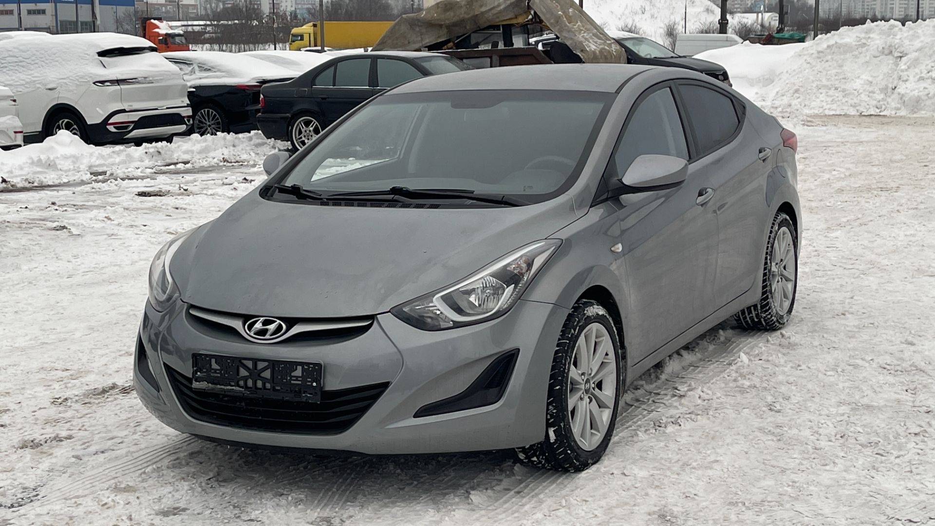 Hyundai Elantra (2014) смотреть онлайн