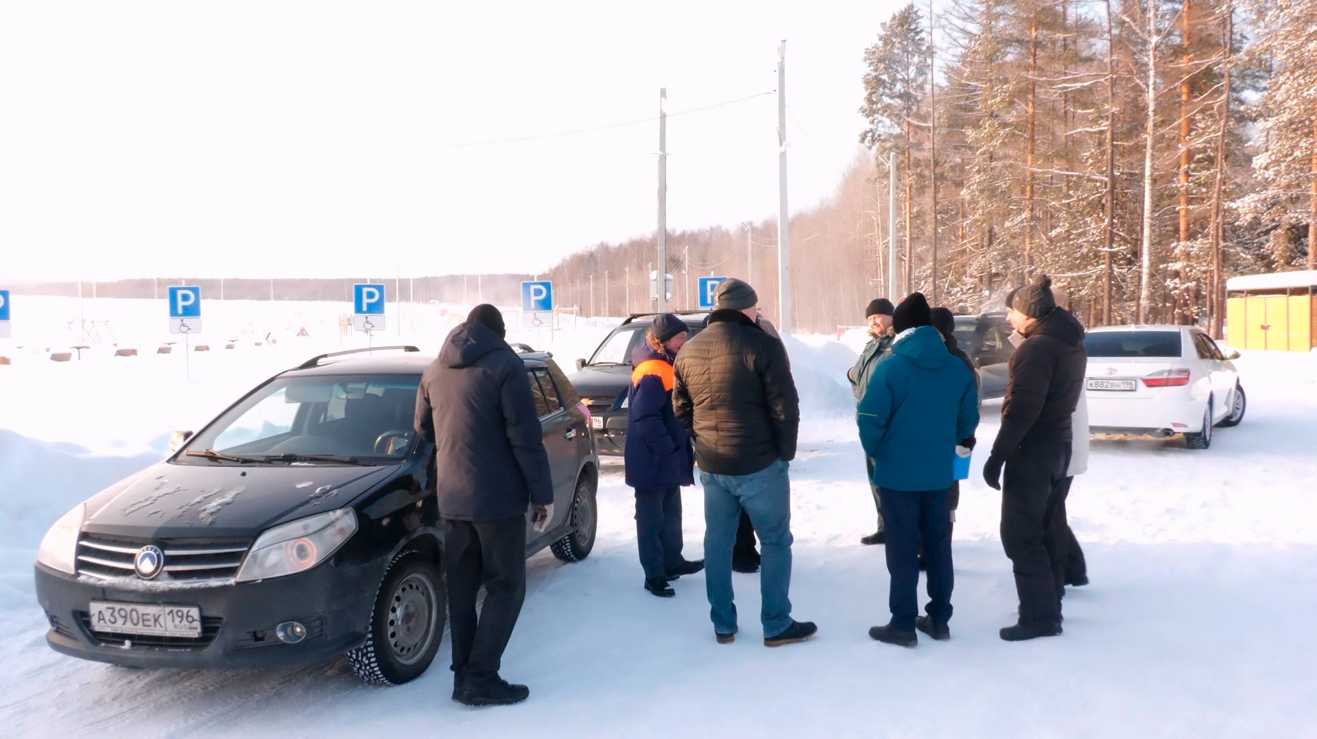 На Киселевском водохранилище готовят крещенскую купель смотреть онлайн