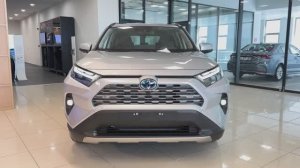 Toyota RAV4 2025 обзор