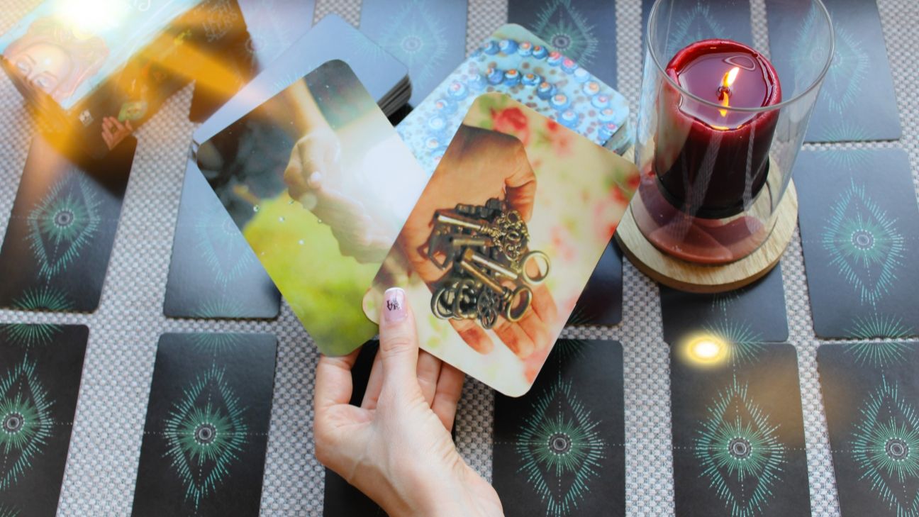 КАКОМУ МУЖЧИНЕ ВЫ ПОНРАВИТЕСЬ смотреть онлайн