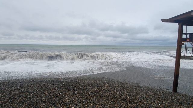 И опять Сочи. Шторм. 2026г январь. смотреть онлайн