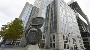 Центробанк хочет взыскать с депозитария Euroclear более 18 триллионов рублей