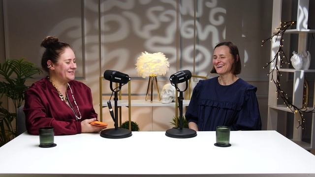 Менопауза и мозг: что помогает сохранить ясность ума — с неврологом Натальей Сафоновой смотреть онлайн