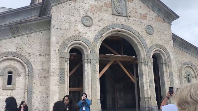 Грузия. Кахетия. Застолье по дороге. Древний монастырь Бодбе. смотреть онлайн