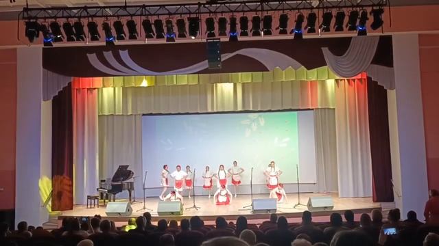 Хореографический коллектив Грация - танец По сенечкам. Преп. Кащаева А.Е.