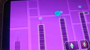 Игра геометри даш