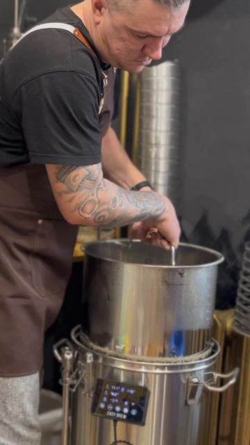 Как приготовить новогоднее пиво смотреть онлайн