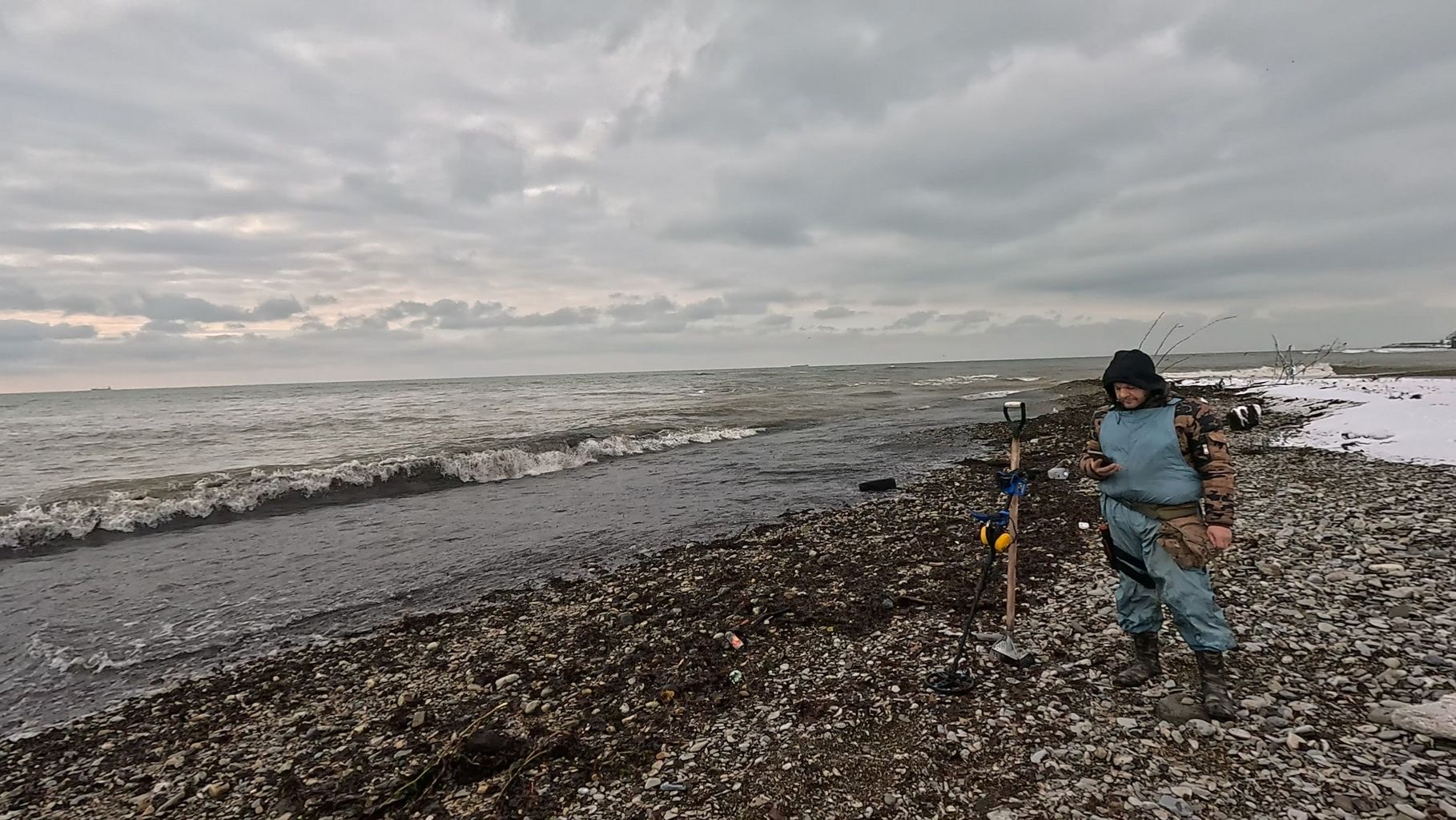 Первый выход на пляж ДИВноморска. День 5 смотреть онлайн