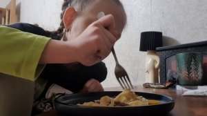 Ем лапшу вок