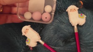 🧶Стопперы "Лама" и  шарики🧶