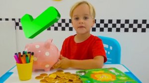 Крис лопает надувные игрушки и становится супергероем.