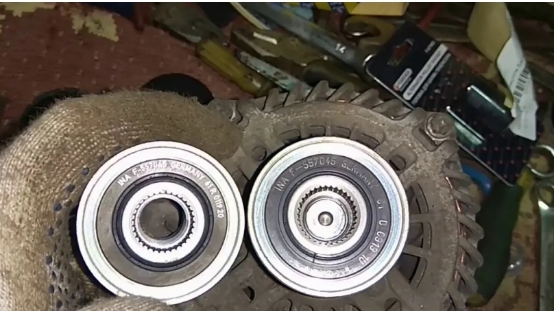 Обгонная муфта генератора NISSAN QASHQAI смотреть онлайн