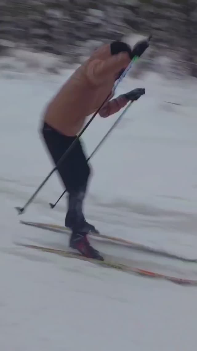 На лыжах!!!! смотреть онлайн