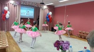 Танец "Лотосы" - жемчужины астраханского края. Эстрадный танец. Дети 5-6 лет.