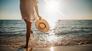 Взяли мы билеты средь зимы, но в лето