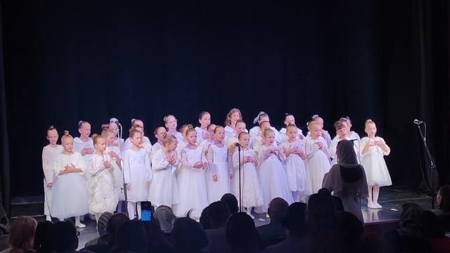 ПРАЗДНИЧНЫЙ КОНЦЕРТ ВОСПИТАННИЦ ИВЕРСКОЙ ГИМНАЗИИ «ЗА РОЖДЕСТВЕНСКИМ ЧУДОМ» смотреть онлайн