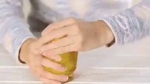 Как открыть тугую крышку