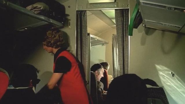 Невероятные приключения итальянцев в России-самолёты смотреть онлайн