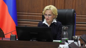 В БЕДЕ НЕ БРОСИТ