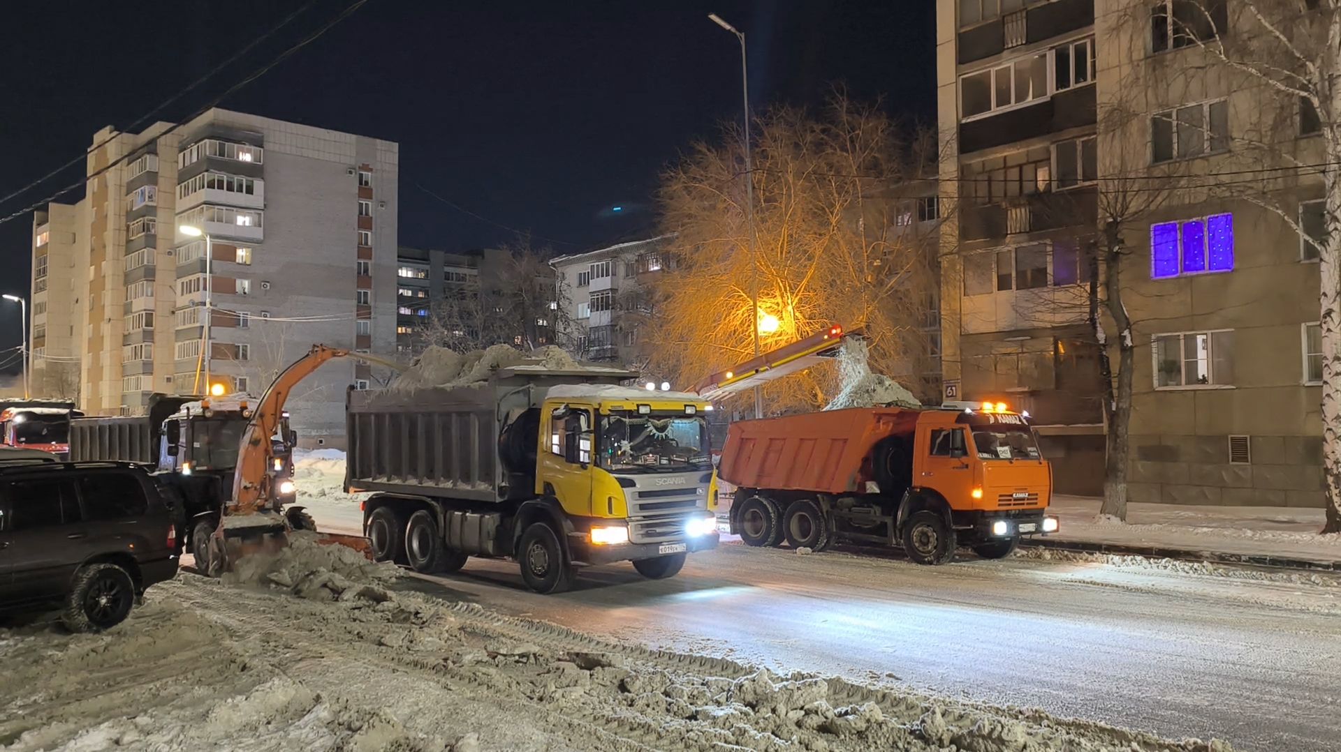 Из дворов Кургана будут эвакуировать машины, чтобы расчистить снег смотреть онлайн