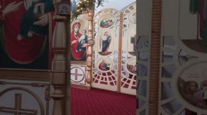 Божественная служба в храме Святой Троицы