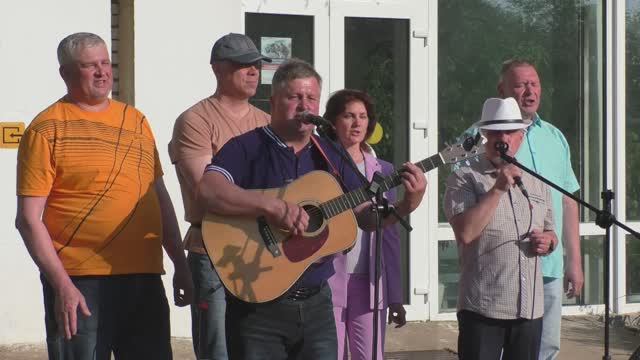 Концерт клуба авторской песни "Бард и Компания" 15.06.2025 смотреть онлайн