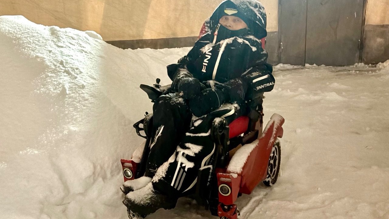 Снегопад в Саратове встал весь город смотреть онлайн