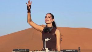 Lilly Palmer live in the desert in Saudi Arabia