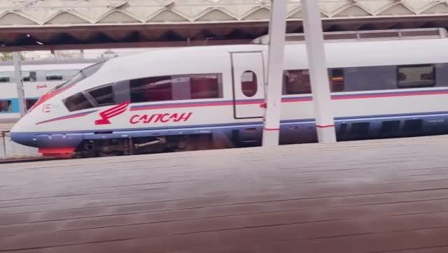 На Сапсане в Санкт-Петербург. Мои осенние выходные. Музыкальное видео смотреть онлайн