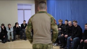 Ветеран СВО провел Урок мужества в тюменском центре "Алый парус"