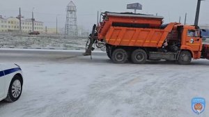 Госавтоинспекция Севастополя призывает водителей и пешеходов быть осторожными на дорогах!