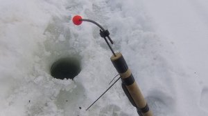 РЫБАЛКА НА ВЕРТОЛЁТЫ 2026. ПЛОТВА  ЗИМОЙ НА ЧЕРВЯ. р. Хопёр.