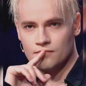 Через тернии к Звёздам... Через трудности и испытания... К такому Успеху, к такой Славе...