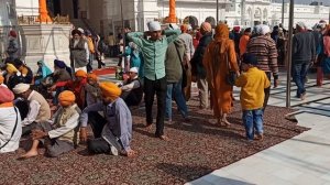 Музыканты и зрители в храме!