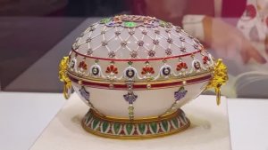 Сколько яиц в музее Фаберже. Шедевры  музея. Магазин купцов Елисеевых в Питере