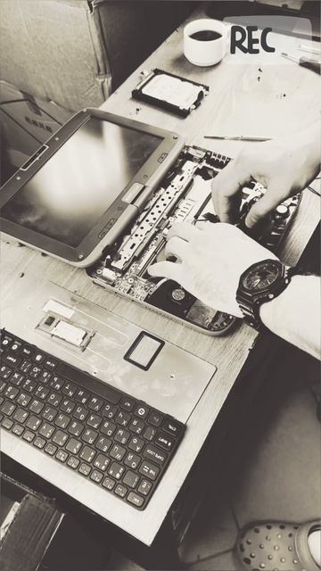 Как разобрать нетбук ICL RayBook Bi 149 на скорости x10 смотреть онлайн