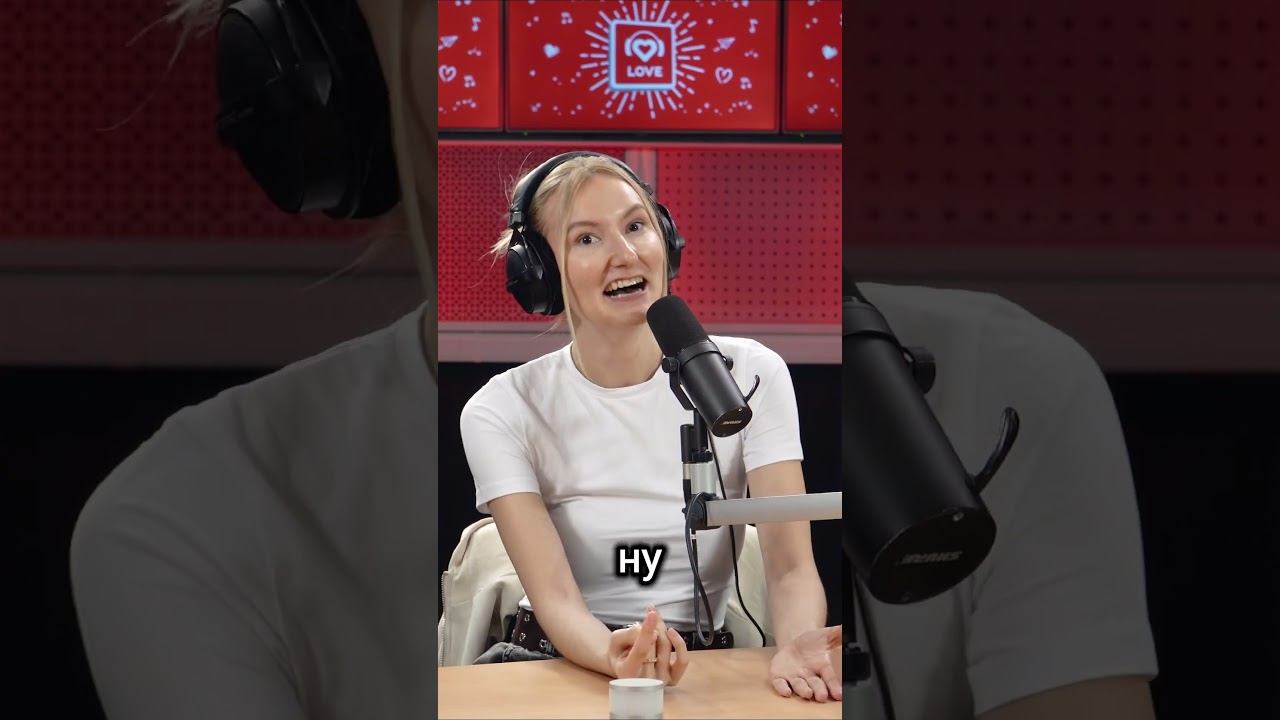 Артемий Лебедев самый вредный член жюри?  Узнали, что  думает Лиза Ющук. #loveradio смотреть онлайн