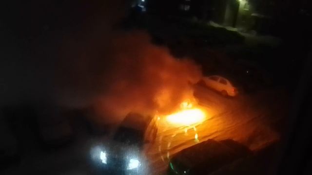 Вот что бывает когда машина долго стоит на автозапуске . смотреть онлайн