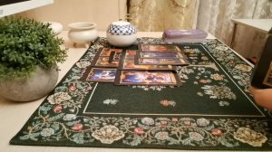 Какие у него тайны, что он скрывает?