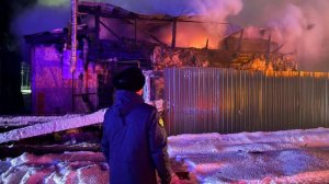 Трое детей погибли при пожаре в доме в Якутии