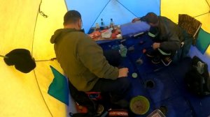 Рыбалка на Рождество. Залив Огур.